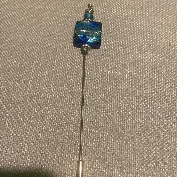 Hat pin - Picture 3 of 3
